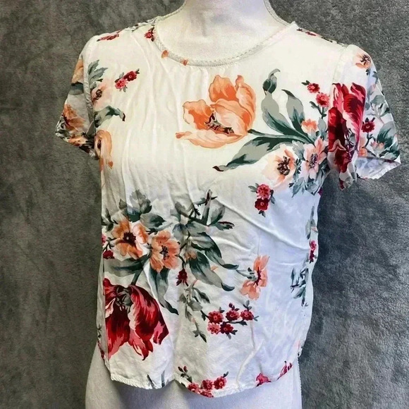 Abercrombie & Fitch white flowered blouse size S - Picture 1 of 6